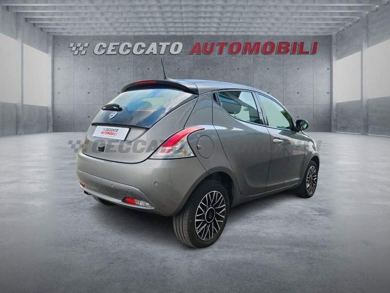 Lancia Ypsilon Ypsilon 1.0 firefly hybrid Platino s&s 70cv