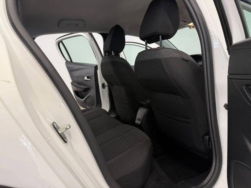 Peugeot e-208 Active e 156cv