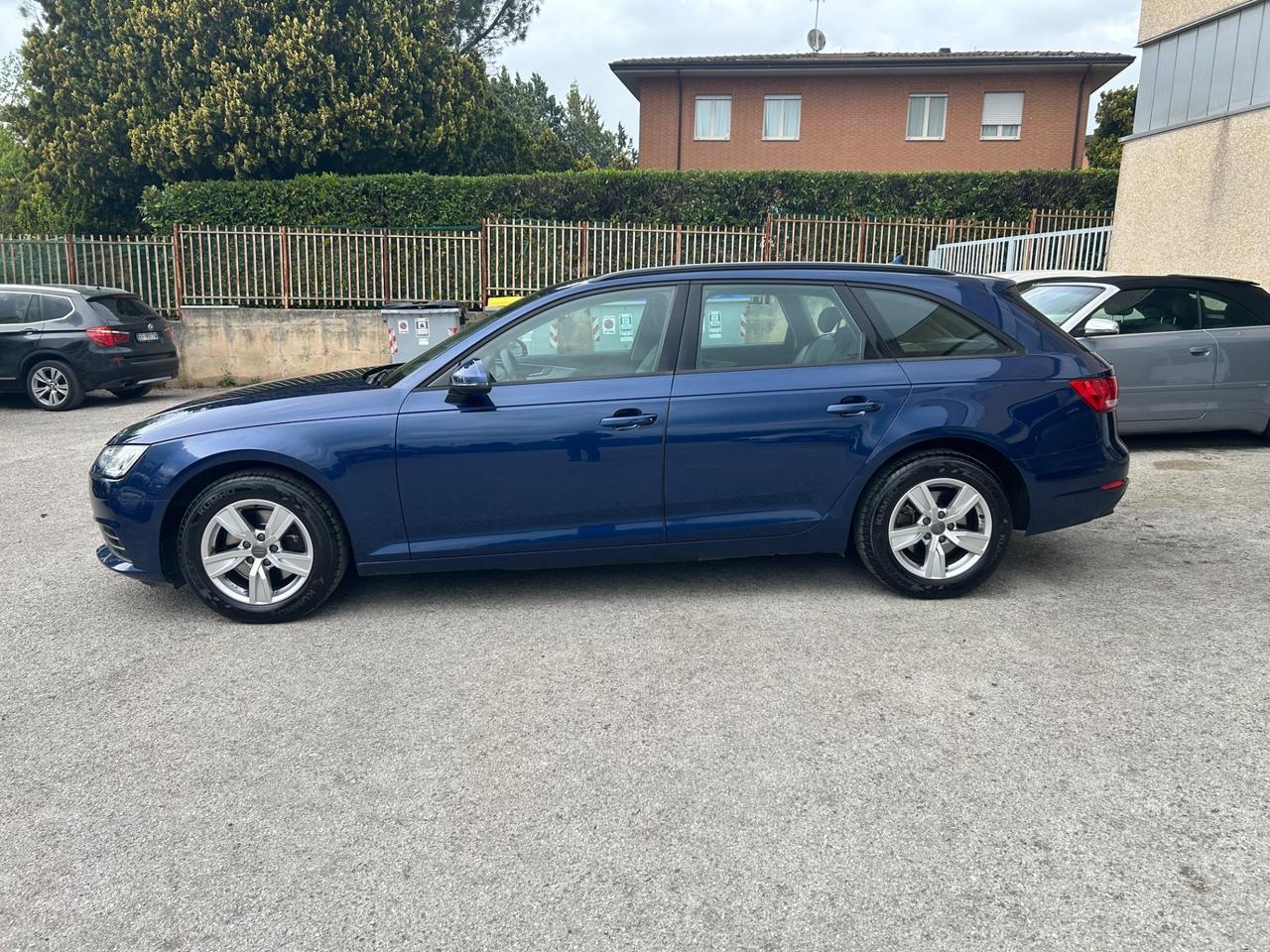 Audi A4 Avant 2.0 TDI 122 CV Euro6B
