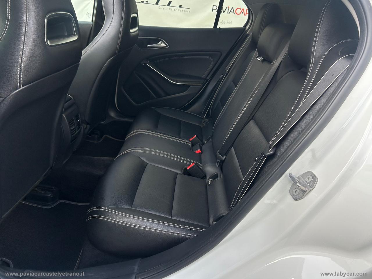 MERCEDES-BENZ GLA 200 d Automatic Premium NIGHT EDITION