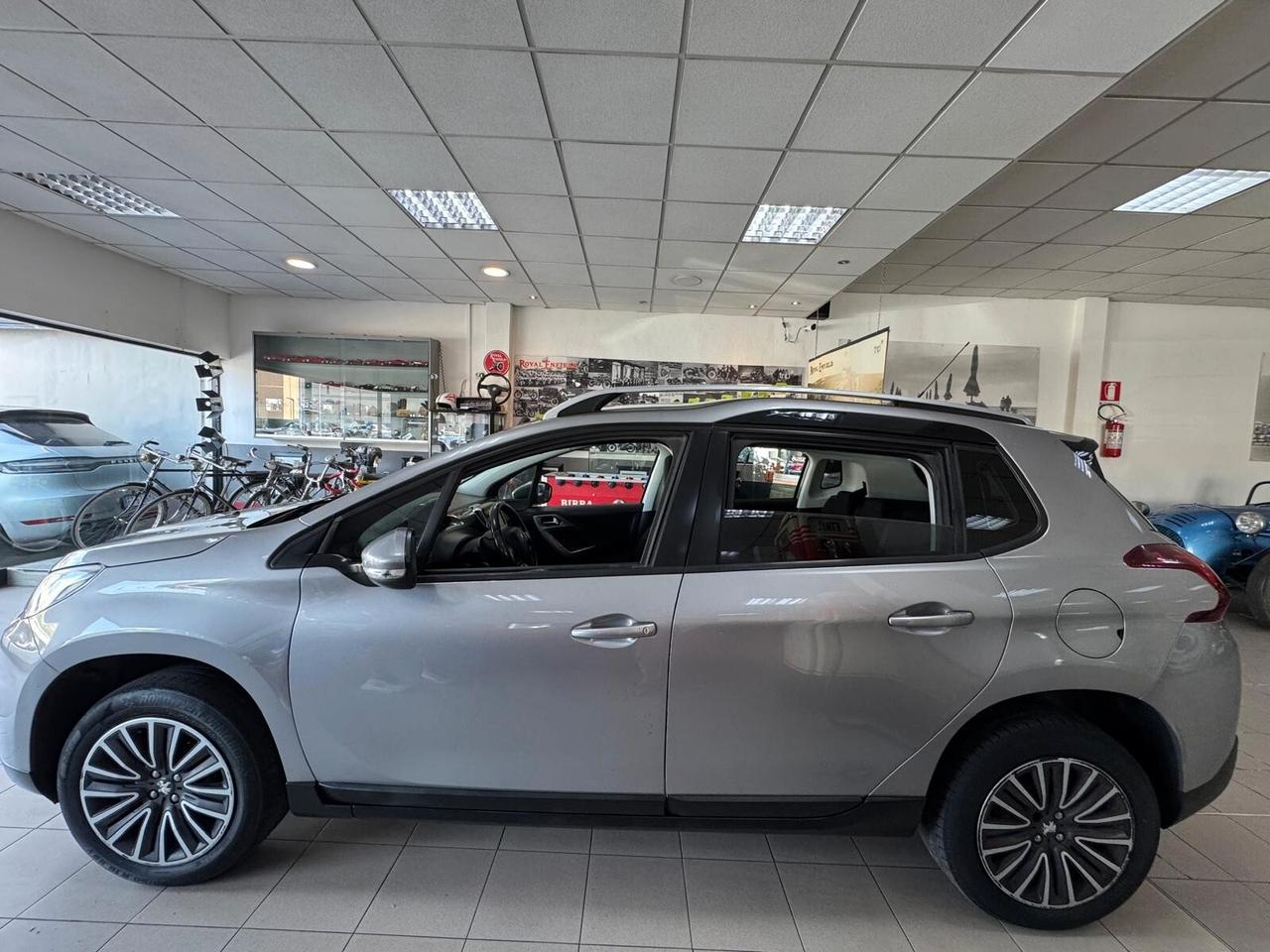 Peugeot 2008 PureTech 82 Active UNICOPROPRIETARIO TENUTA BENISSIMO