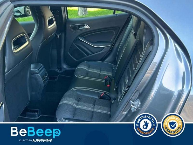 Mercedes-Benz GLA 200 D SPORT 4MATIC AUTO