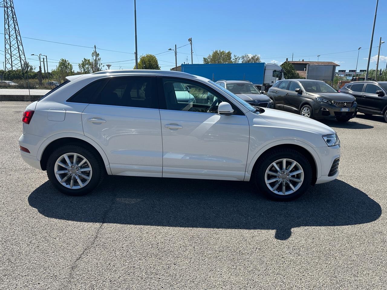Audi Q3 2.0 TDI 120 CV Business - 2018