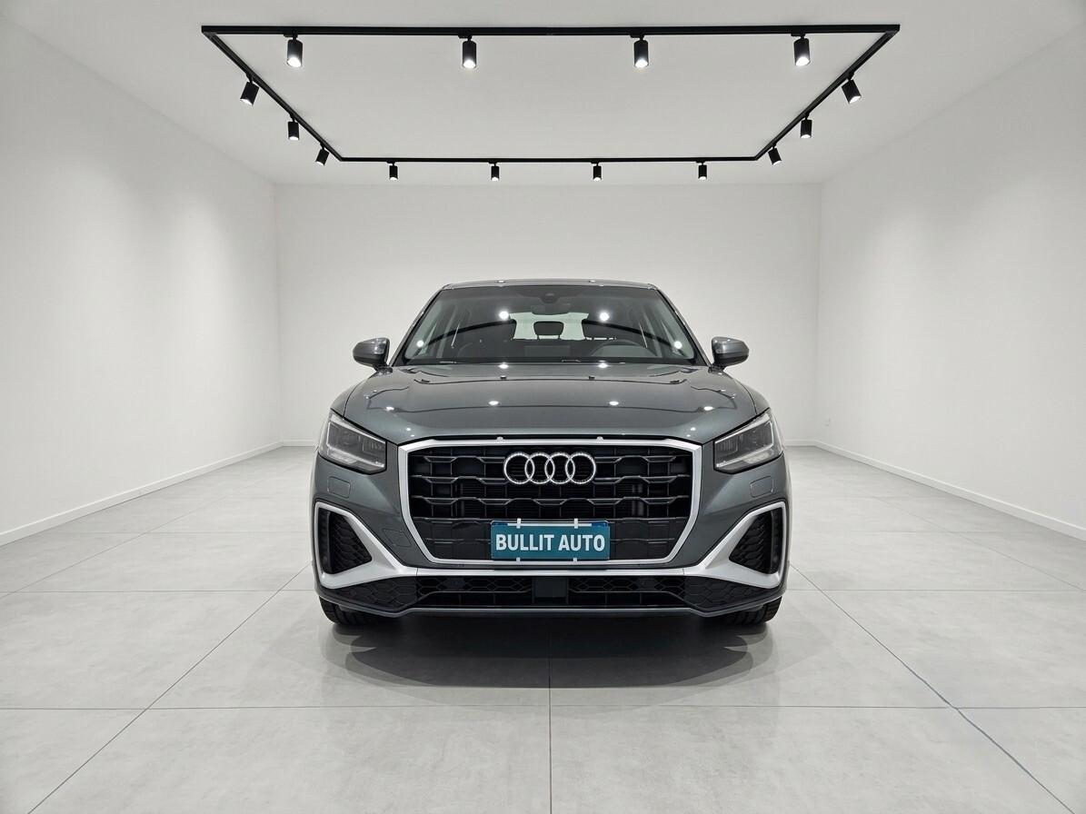 Audi Q2 30 TDI S tronic Identity Black