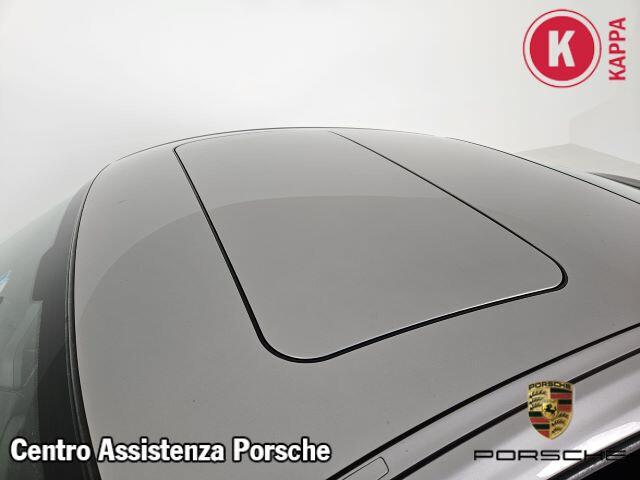 Porsche 911 Carrera 4S cat Coupé