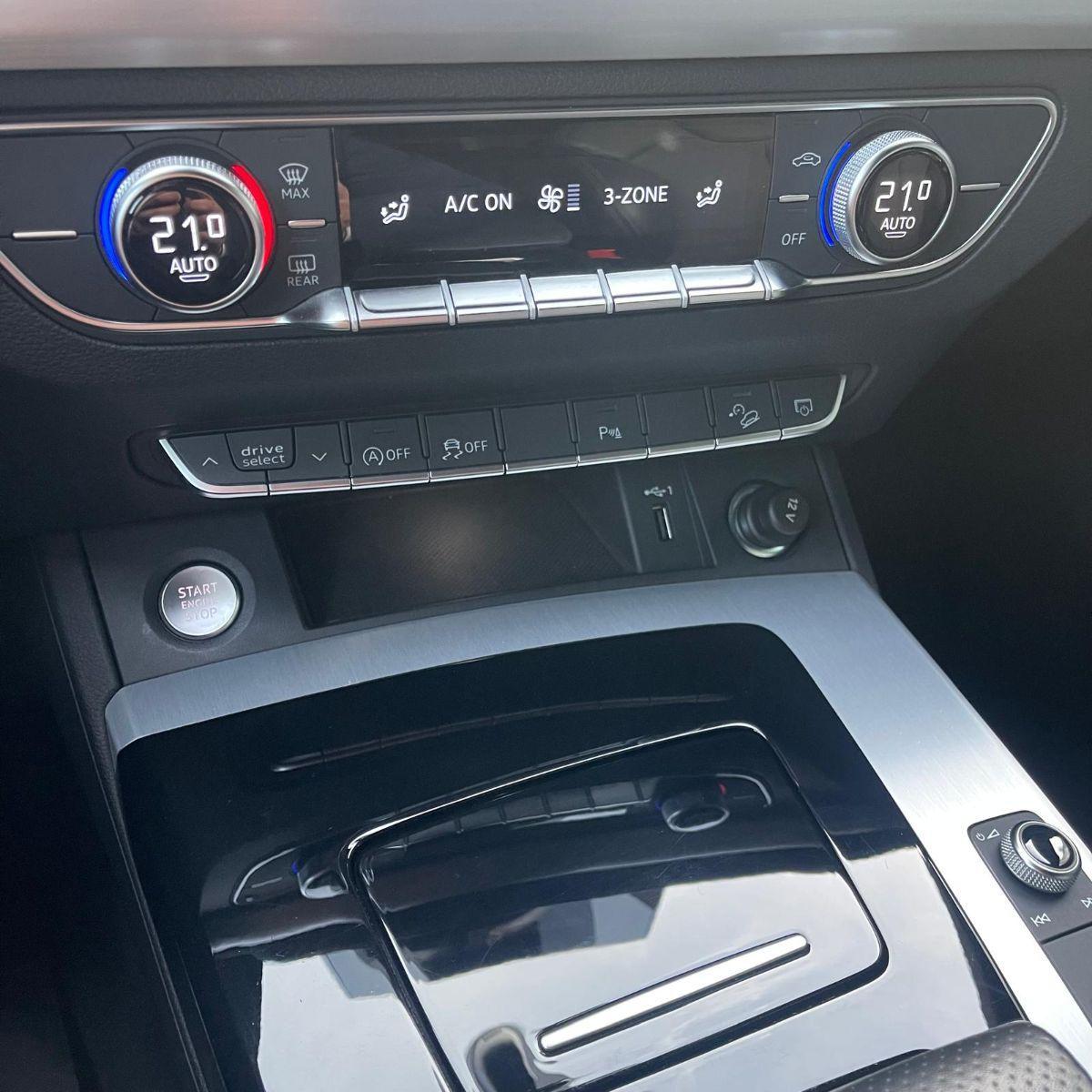 AUDI Q5 Sportback 40 2.0 tdi mhev 12V S line quattro