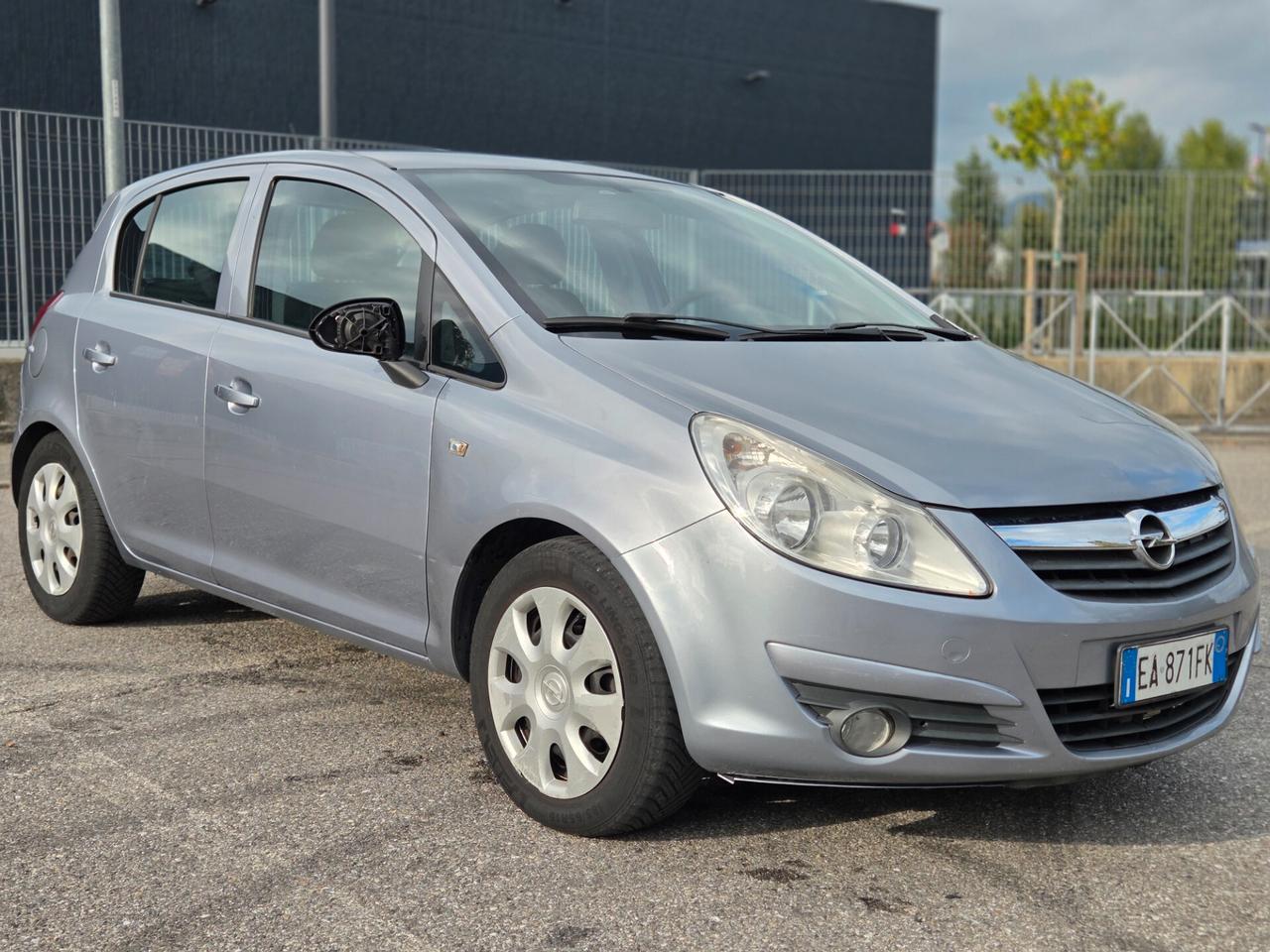 Opel Corsa 1.2 80CV 5 porte GPL-TECH Edition