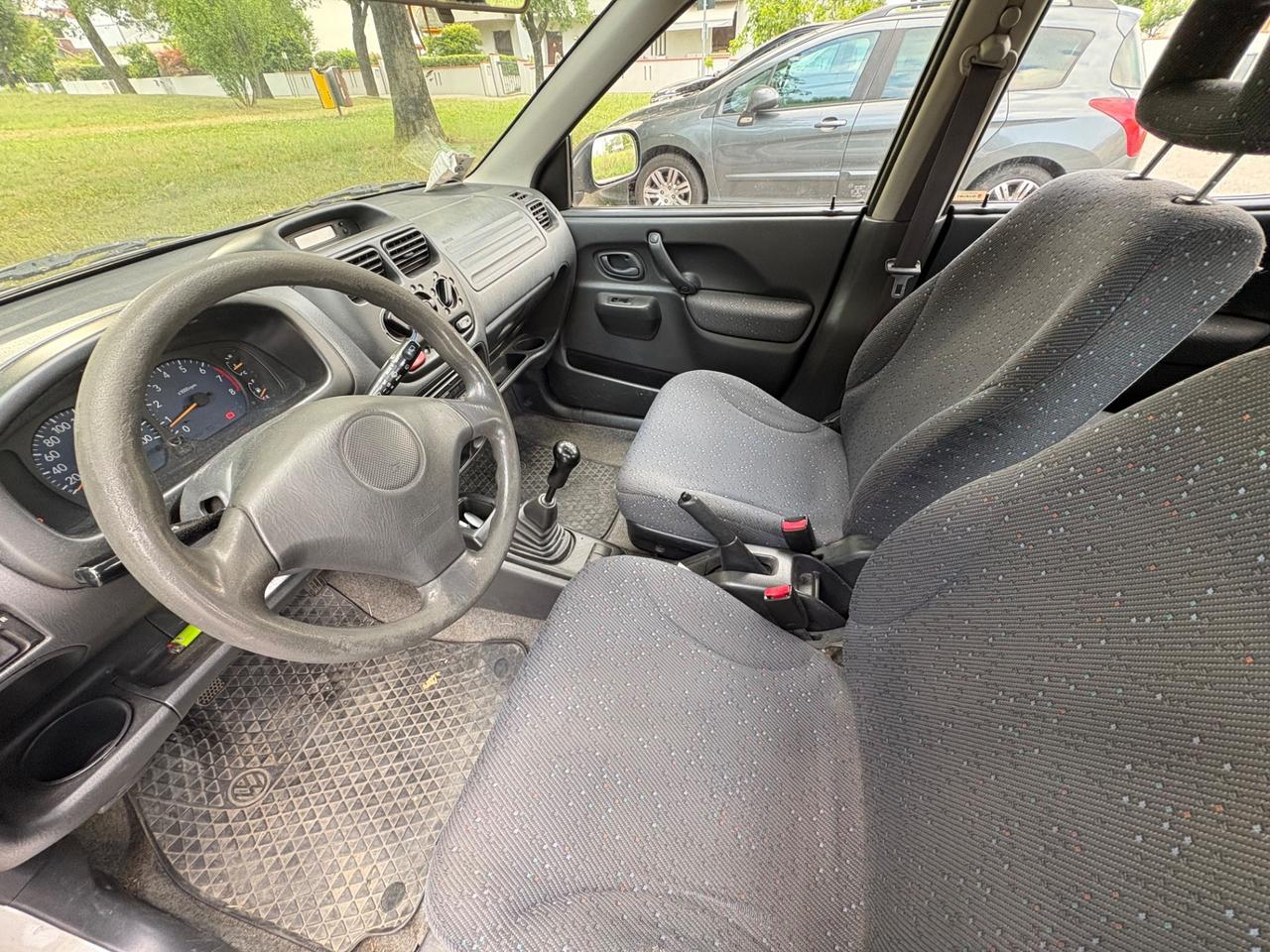 Suzuki Ignis 1.3 16V 83cv benzina neo patentati