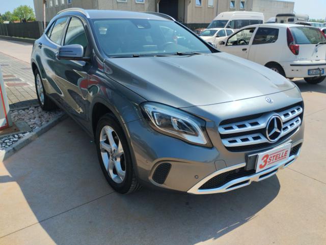 MERCEDES-BENZ GLA 180 d Automatic 4Matic Business
