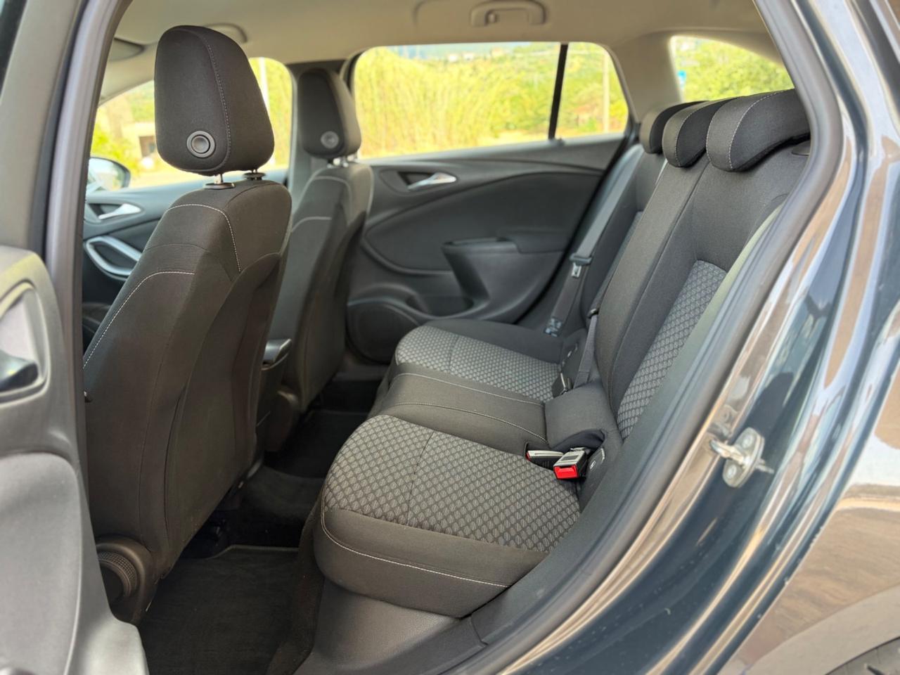 Opel Astra 1.6 CDTi Sports Tourer Business