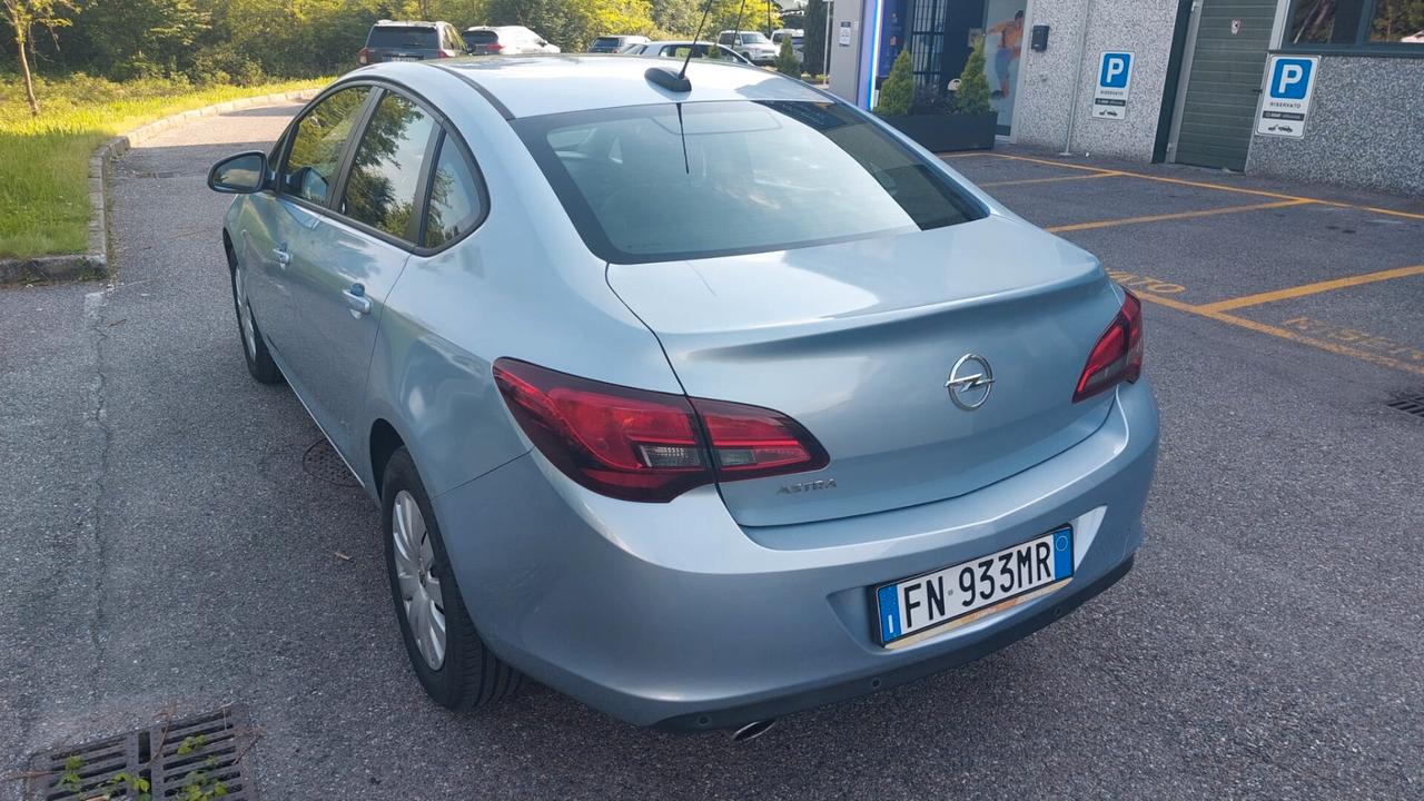 Opel Astra 1.4 Ecotec GPL 140 cv