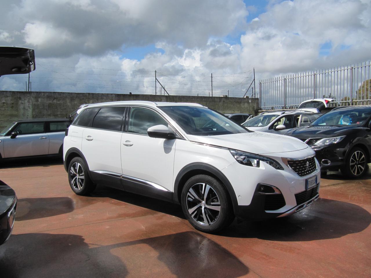 Peugeot 5008 BlueHDi 130 S&S EAT8 Allure - automatico