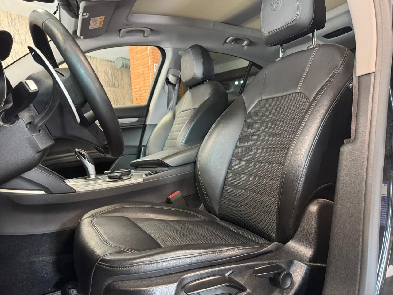 Alfa Romeo Stelvio 2.2 Turbodiesel 210 CV AT8 Q4 Super