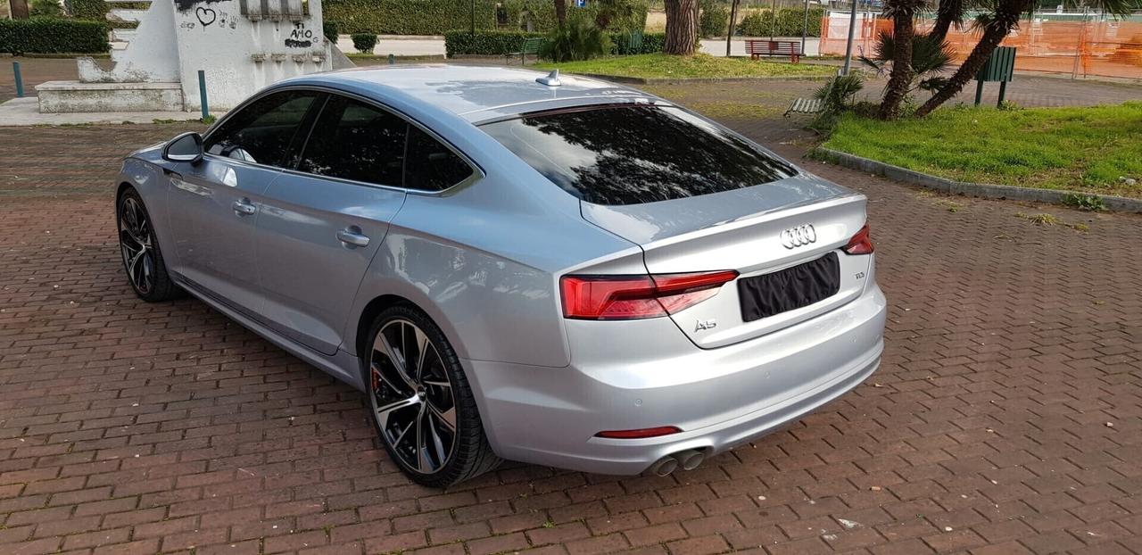 Audi A5 SPB 2.0 TDI 190 CV S tronic cerchi da 20,fari led bixeno,vetri scuri,navi,cruise control,sensori di parcheggio,bellissima