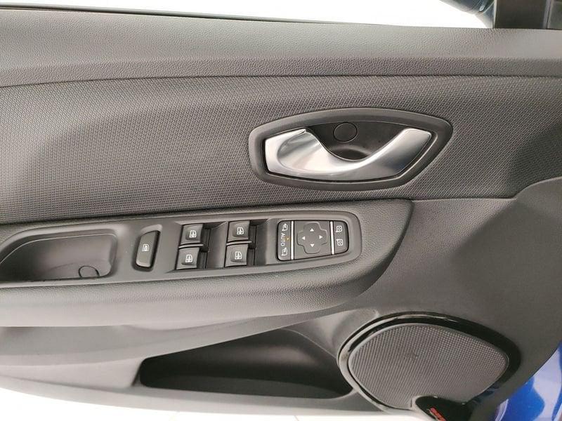 Renault Clio 1.5 dci Moschino Intens 90cv