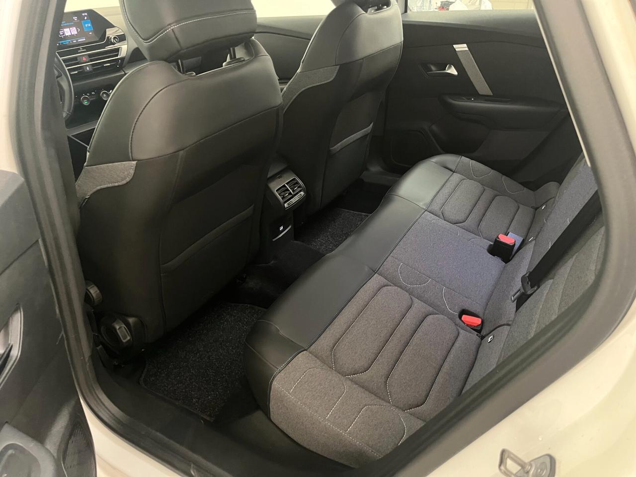 Citroen C4 BlueHDi 130 S&S EAT8 Feel Pack