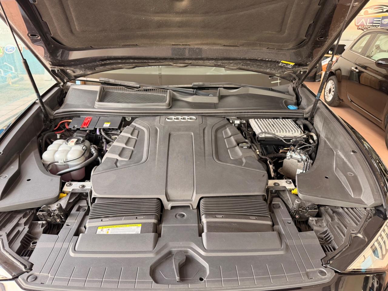 Audi Q8 3.0TDI 286cv S-Line Quattro E6