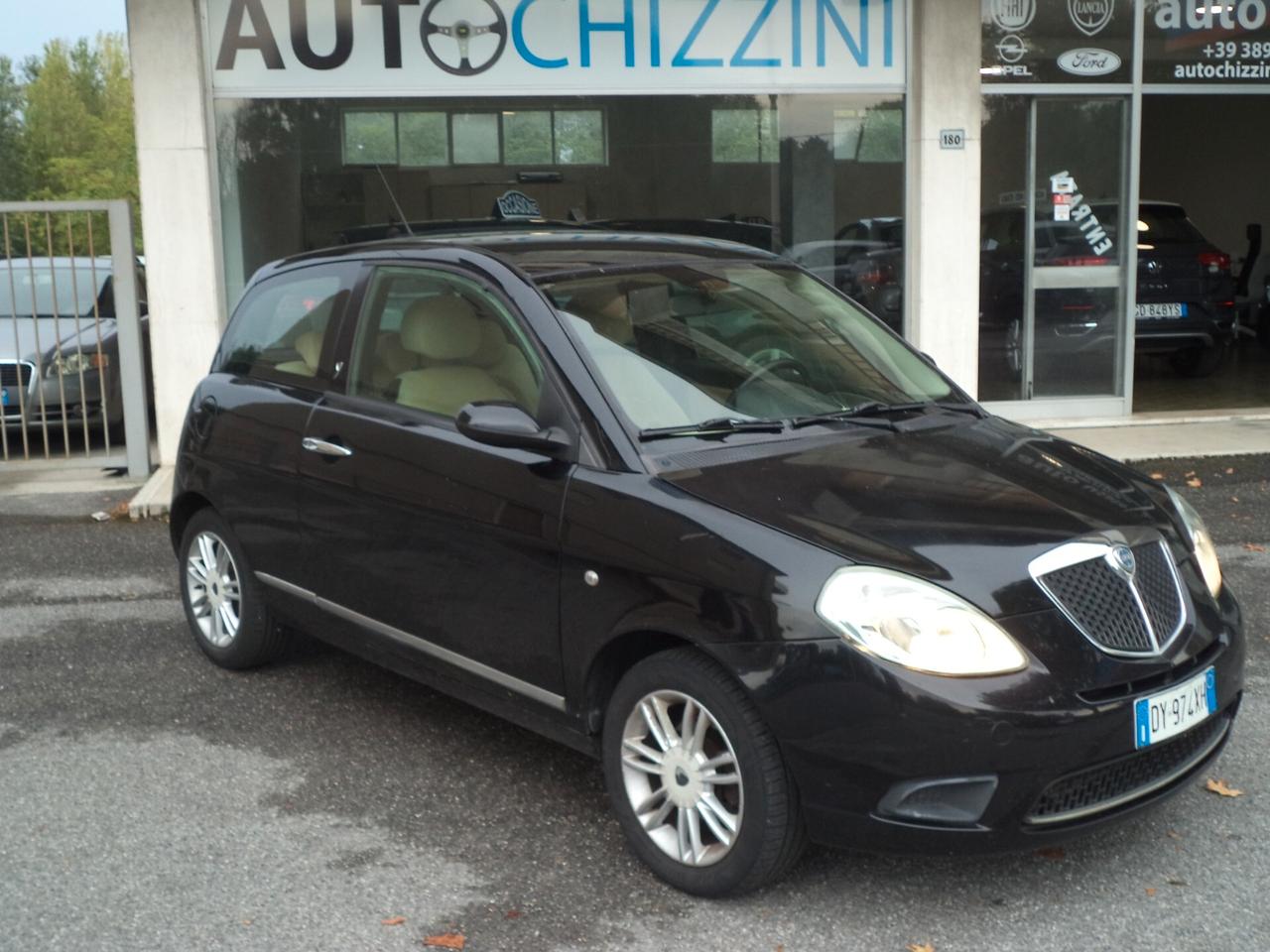 Lancia Ypsilon 1.2 Platino OK NEOPATENTATI 5 POSTI