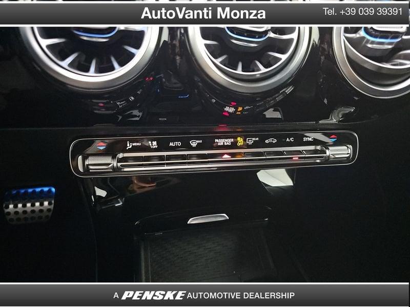 Mercedes-Benz Classe A A 180 AMG Line Premium auto