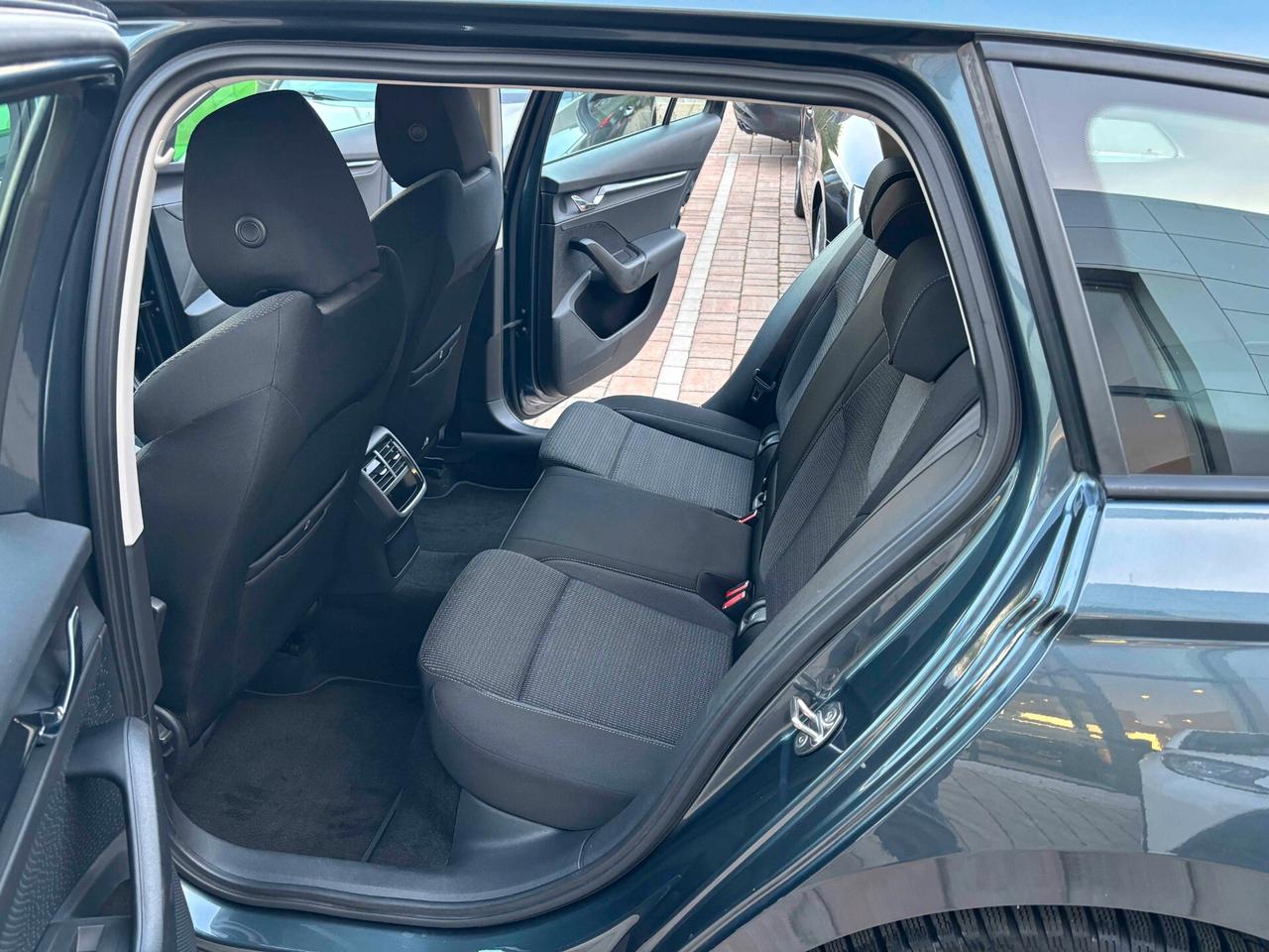 Skoda Octavia 2.0 TDI EVO SCR 150 CV DSG Wagon Executive