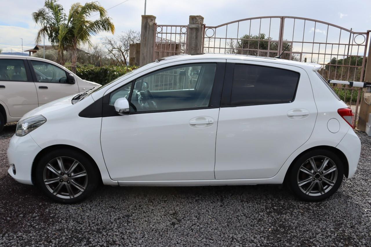 Toyota Yaris 1.4 D-4D 5 porte PANORAMA C.AUTOMATICO