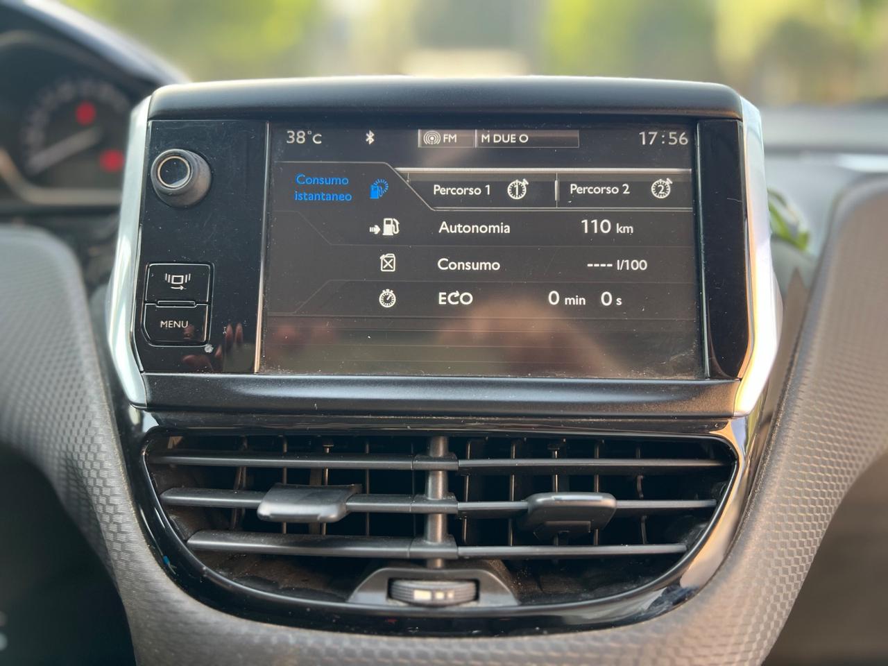 Peugeot 2008 1.6 e-HDi 115 CV Stop&Start Allure