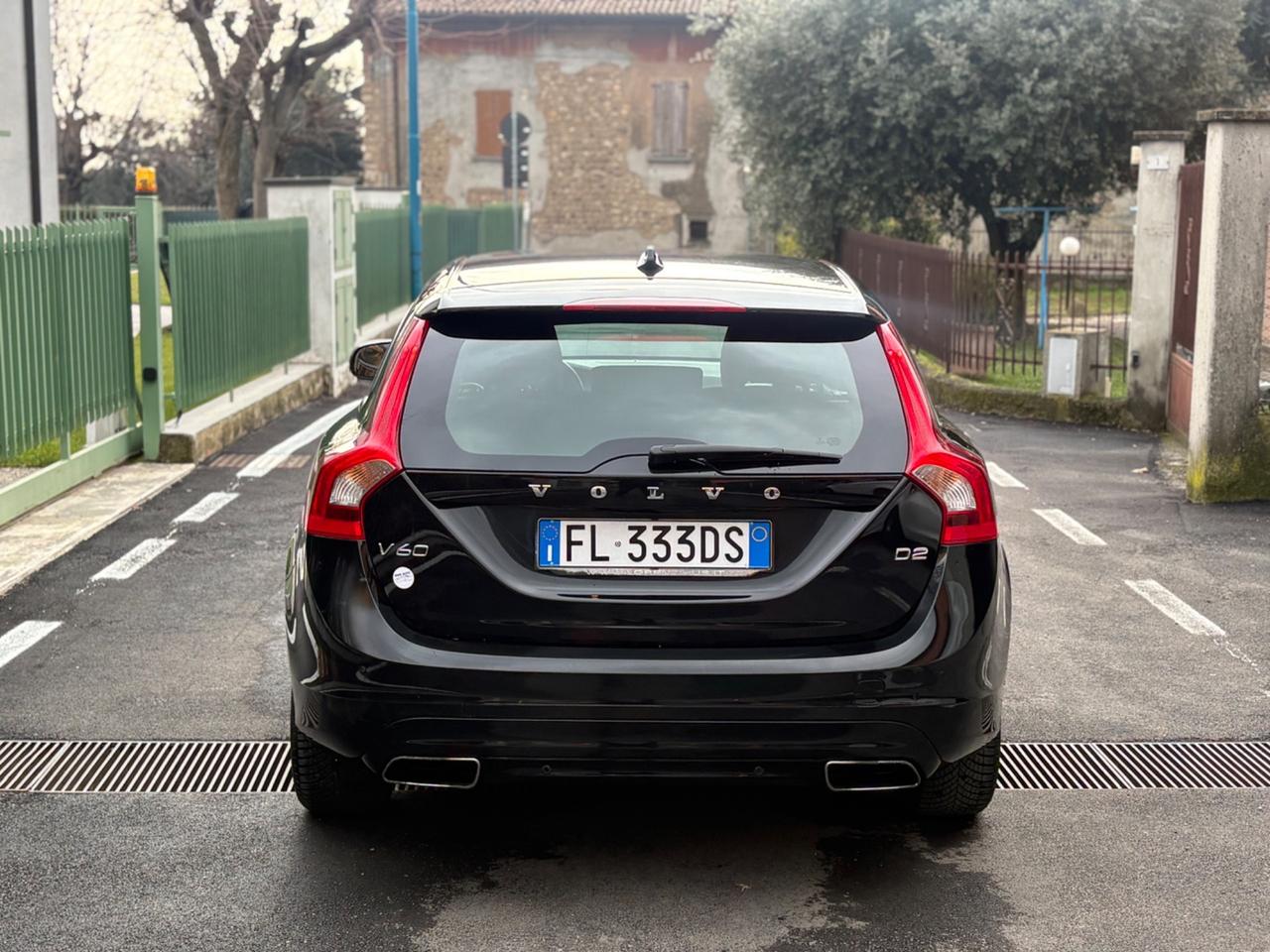 Volvo V60 Geartronic R-design EURO 6B