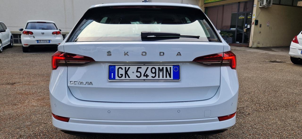 Skoda Octavia 2.0 TDI EVO SCR DSG Wagon Sportline
