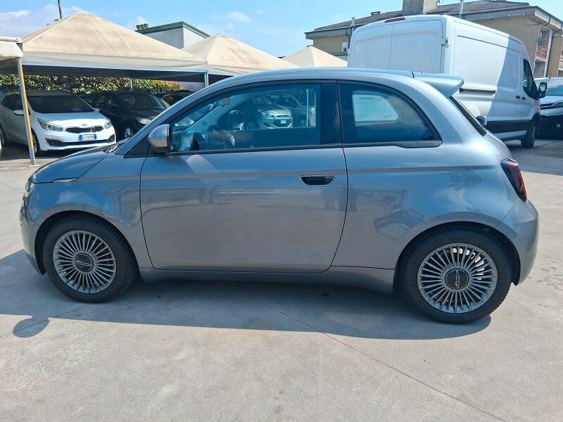 Fiat 500 500e Berlina 42 kWh Icon (301)