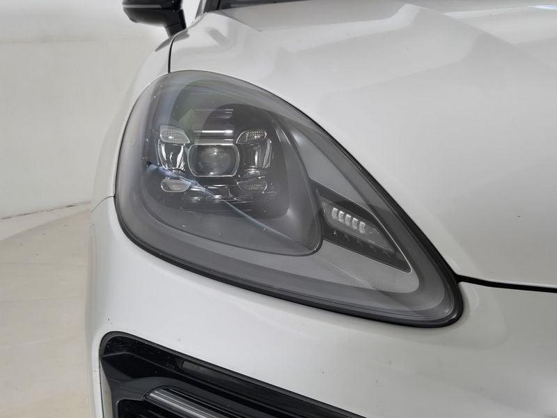 Porsche Cayenne Coupè Cayenne Coupe 3.0 e-hybrid 5p.ti tiptronic