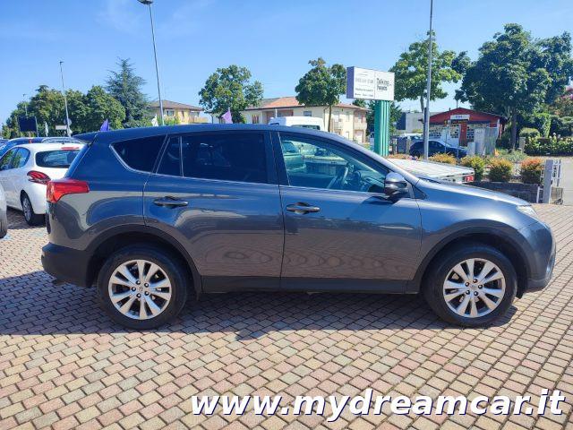 TOYOTA RAV 4 MY23 RAV4 2.2 D-4D 150 CV Lounge