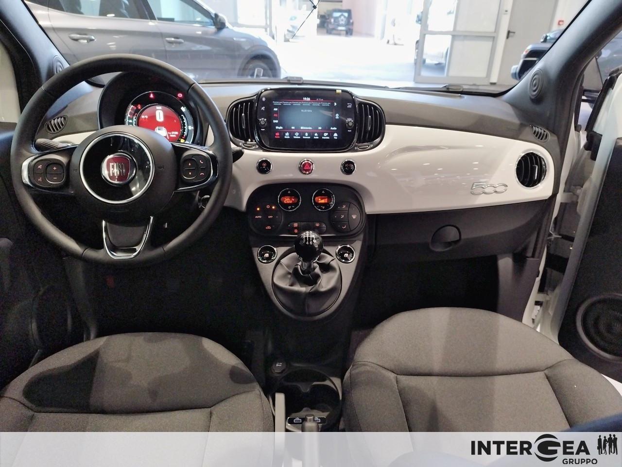 FIAT 500C 1.0 hybrid Dolcevita 70cv