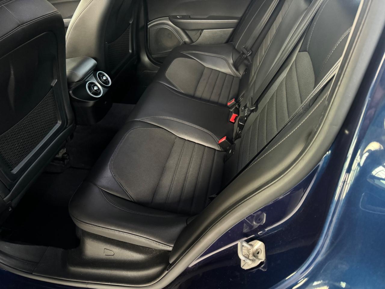 Alfa Romeo Giulia 2.2 Diesel 160 CV