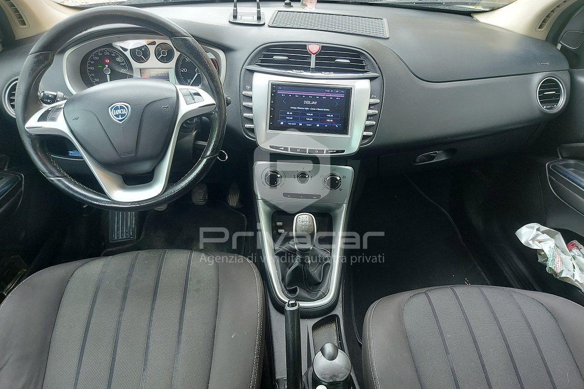 LANCIA Delta 1.6 MJT DPF Silver