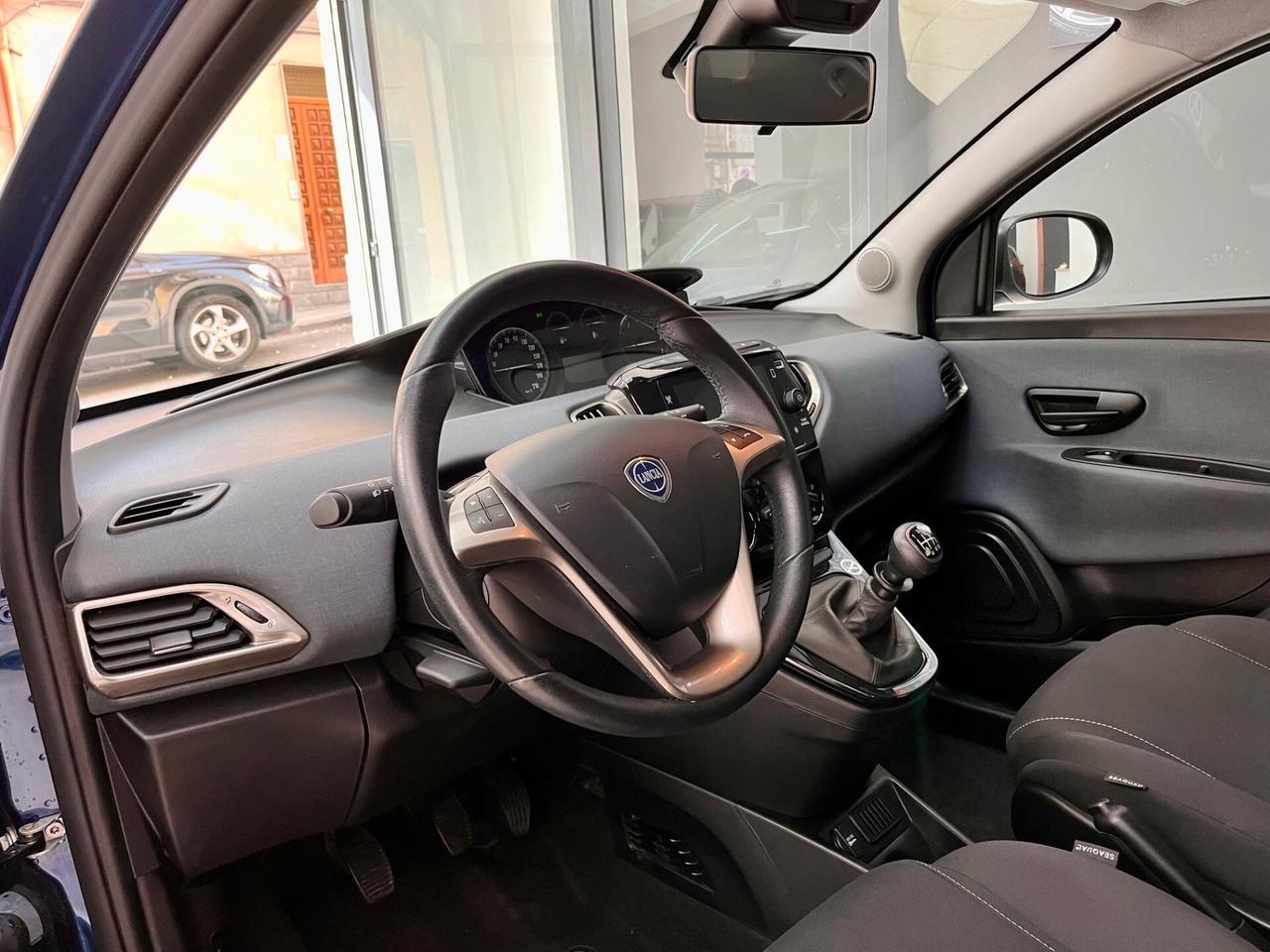 Lancia Ypsilon 1.0 Hybryd Gold KM 45.000 - 2022