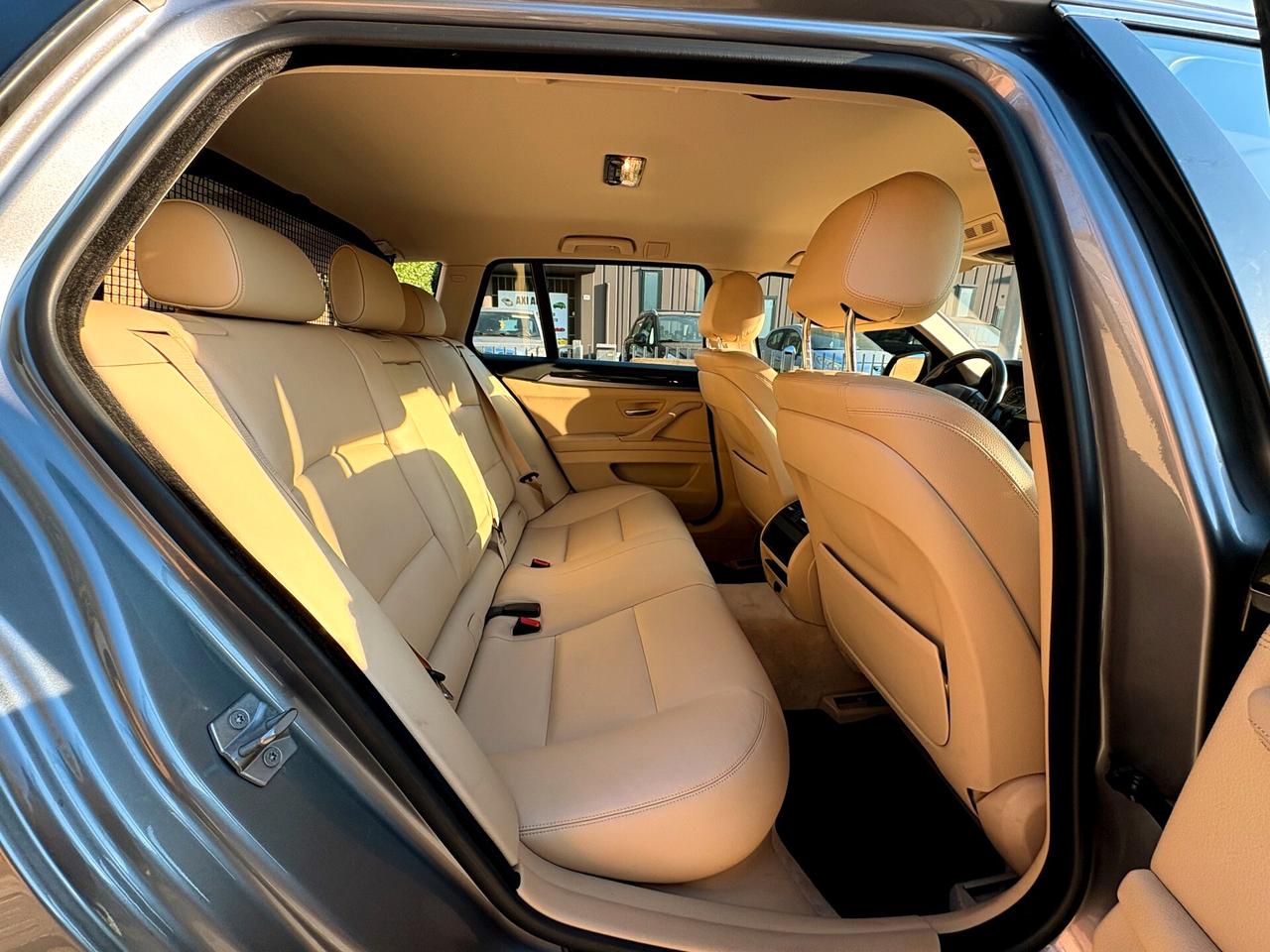 BMW 520D sw aut-128000km-EURO 6-Pelle Beige-2017
