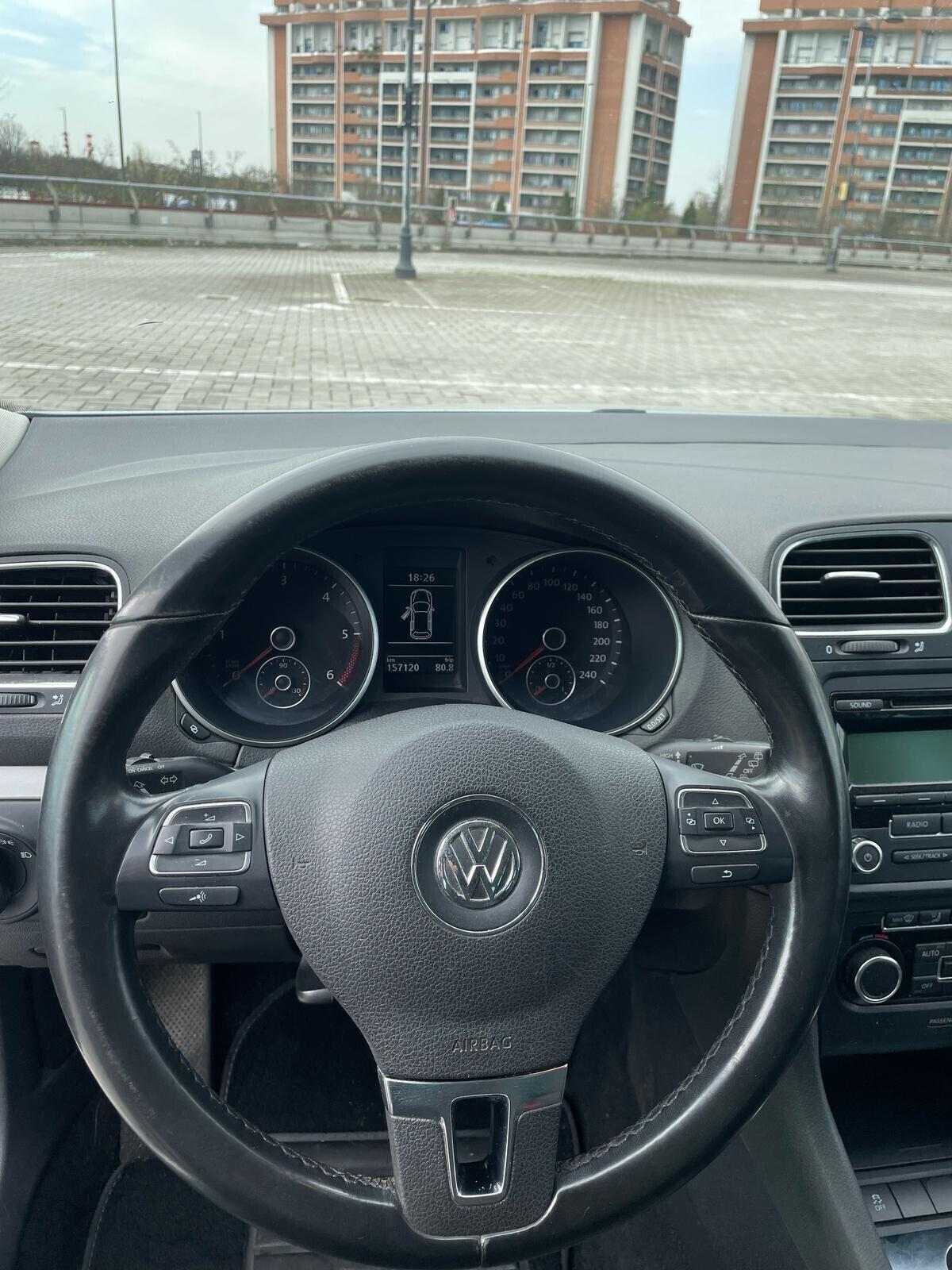 Volkswagen Golf Variant 1.6 TDI DPF DSG Highline 12 MESI GARANZIA UNI. PRO