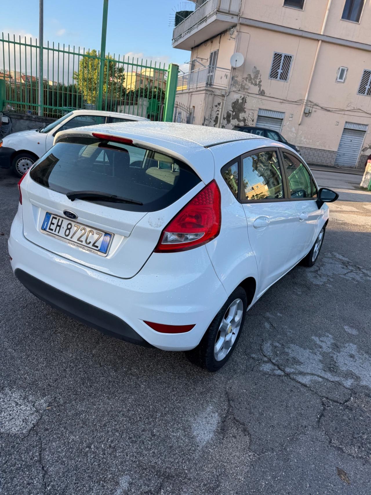 Ford Fiesta Ikon 1.4 16V 5p.Bz.- GPL Business