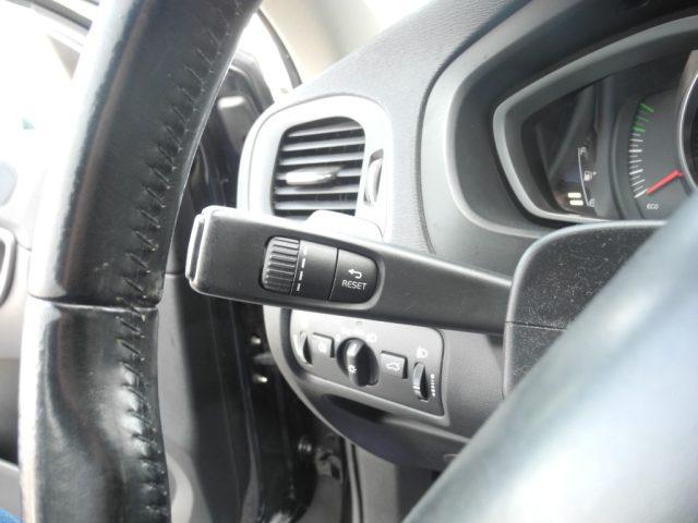 VOLVO V40 D2 1.6 D Kinetic - OK NEOPATENTATI - UNICO PROPR.