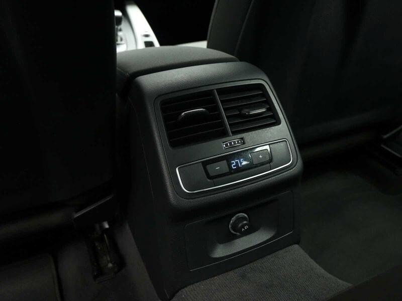 AUDI A4 5ª serie A4 Avant 30 TDI/136 CV S tron...