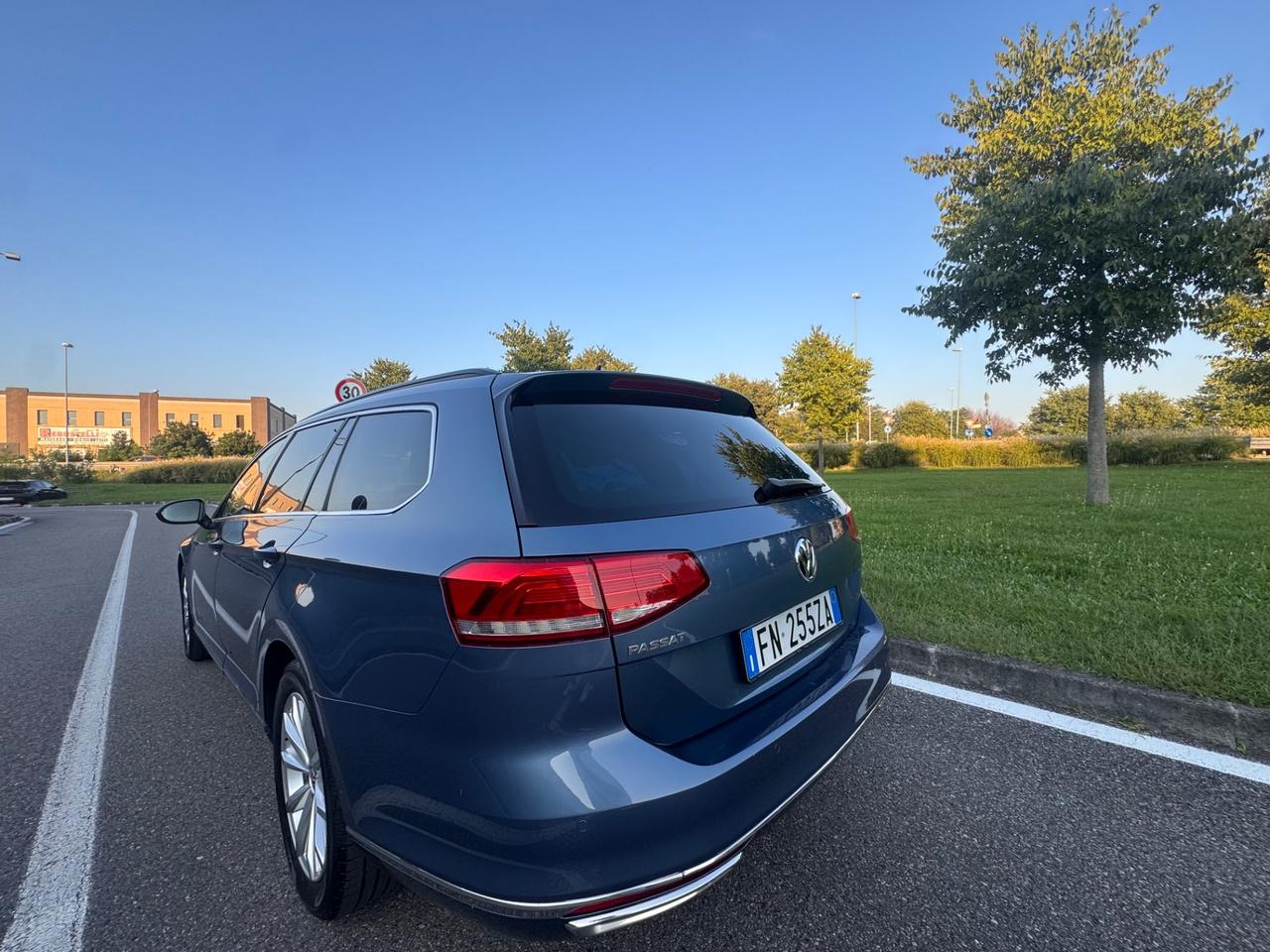 Volkswagen Passat Variant 2.0 TDI DSG Executive BlueMotion Tech.