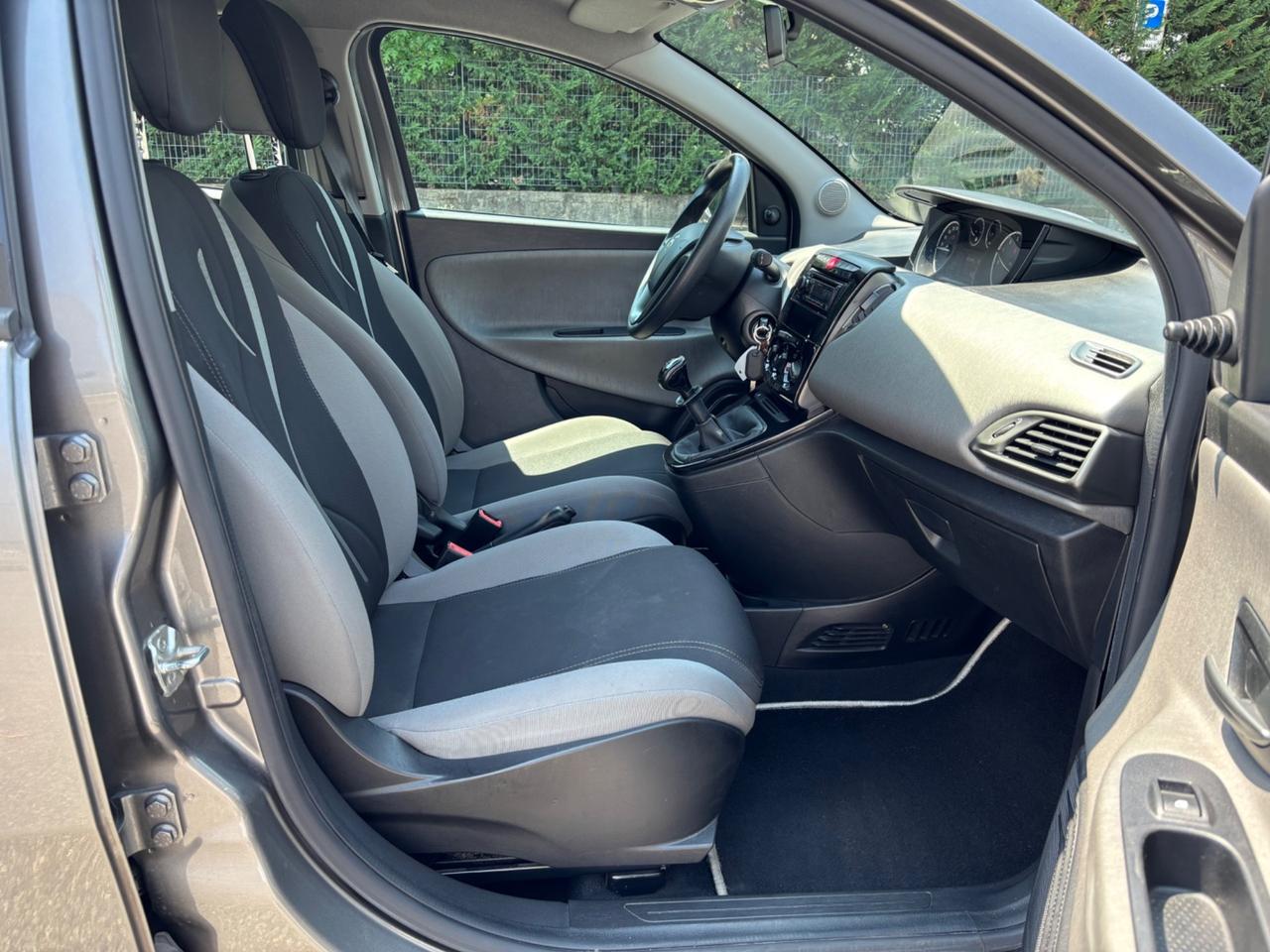 Lancia Ypsilon 1.2 69 CV GPL, VALIDO FINO AL 2036, UNI PRO