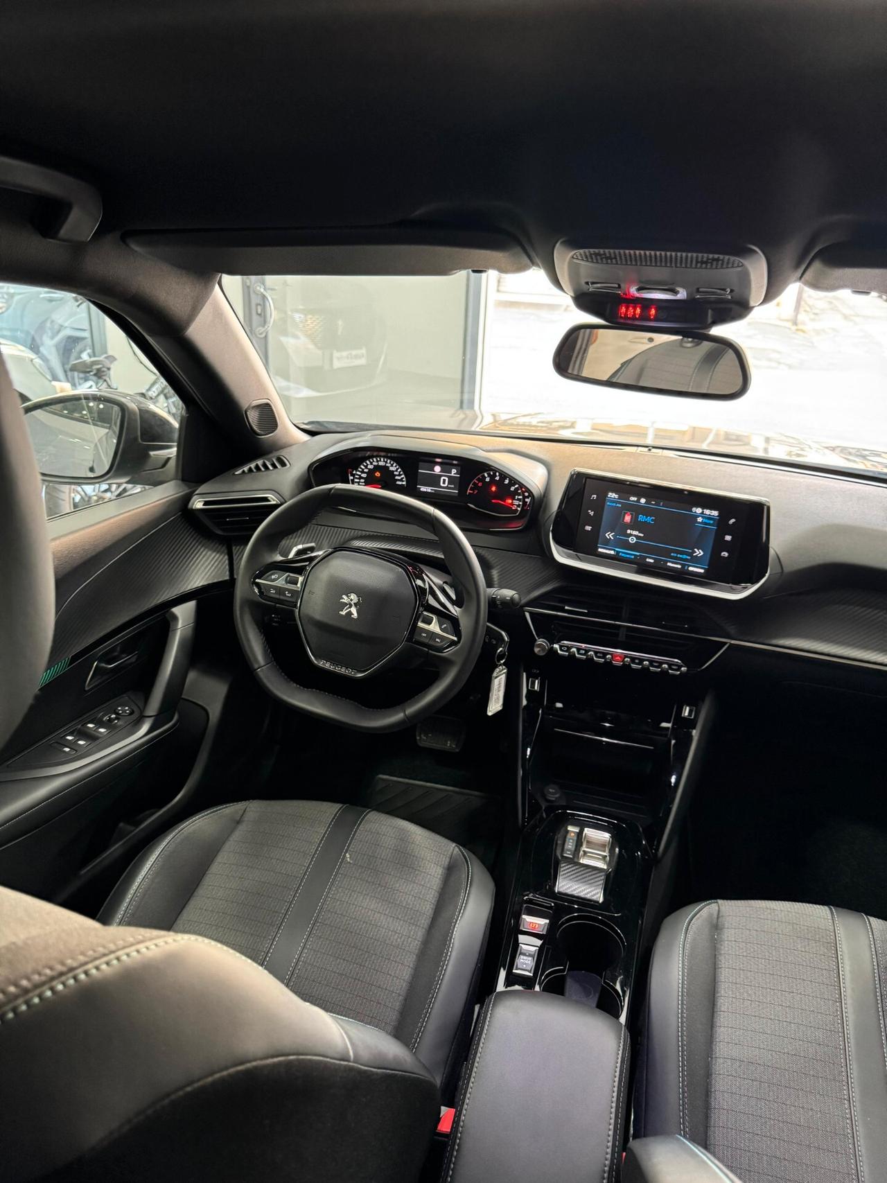 Peugeot 2008 PureTech 100 S&S Allure