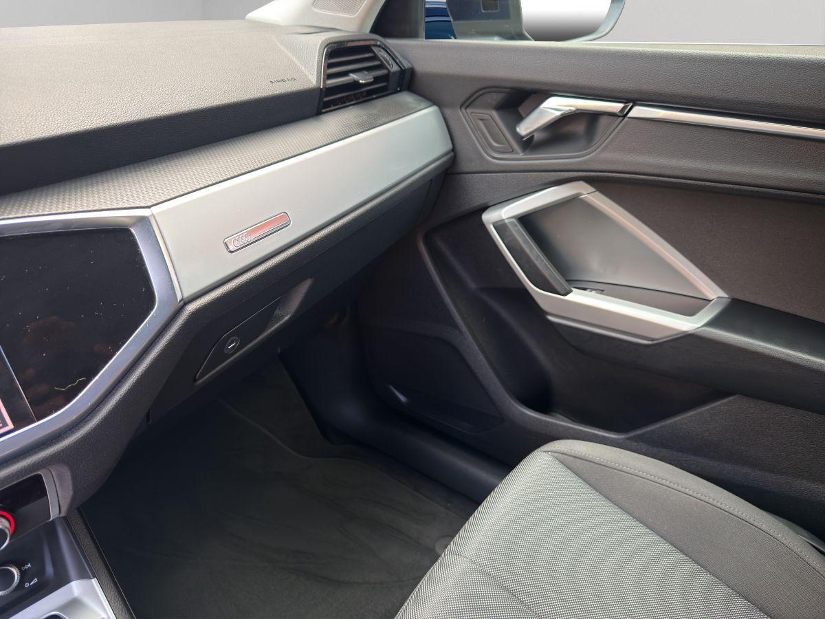 AUDI - Q3 - 35 2.0 TDI 150CV S tronic S line edition