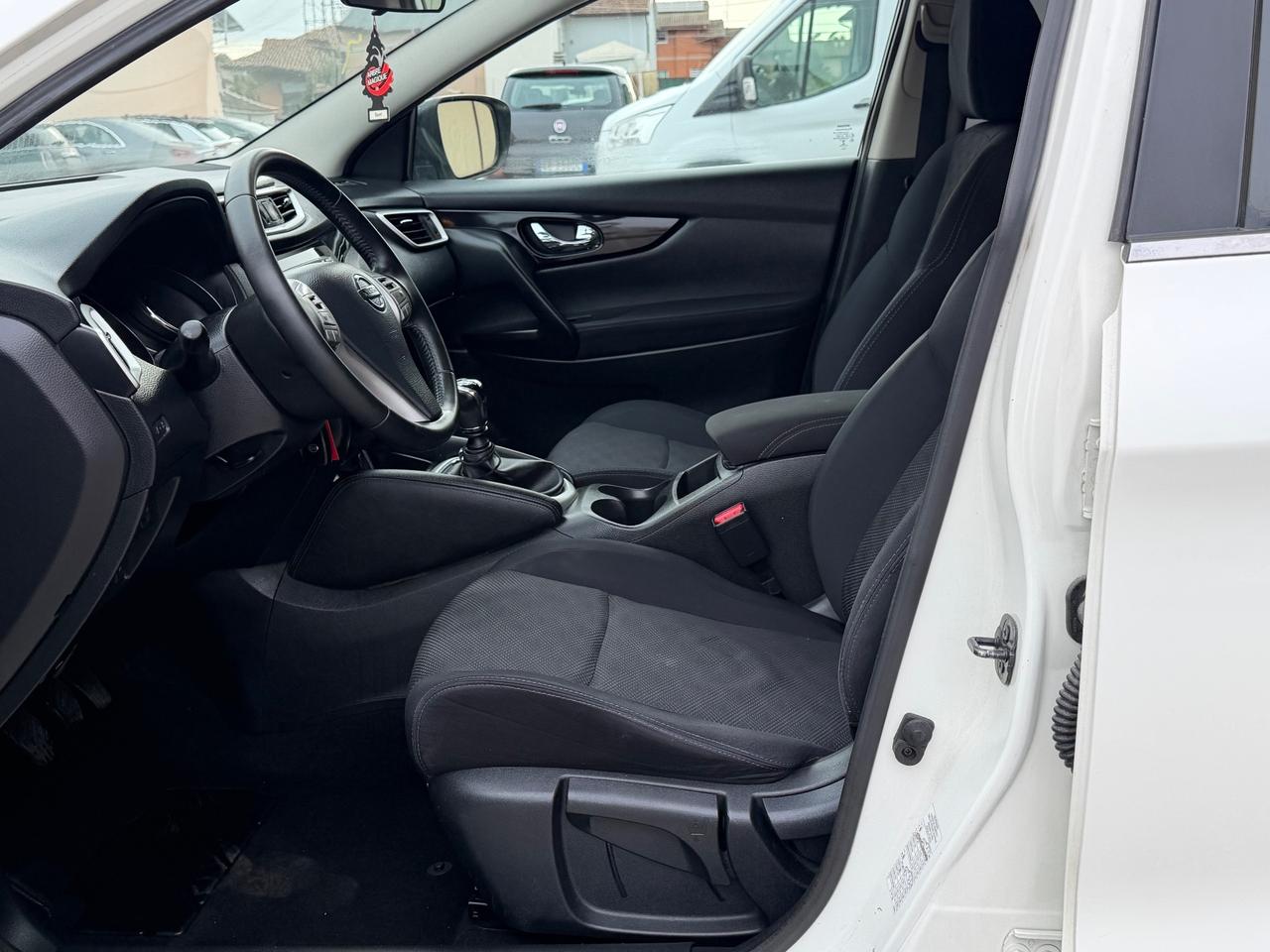 Nissan Qashqai 1.2 DIG-T N-Connecta Neopatentati