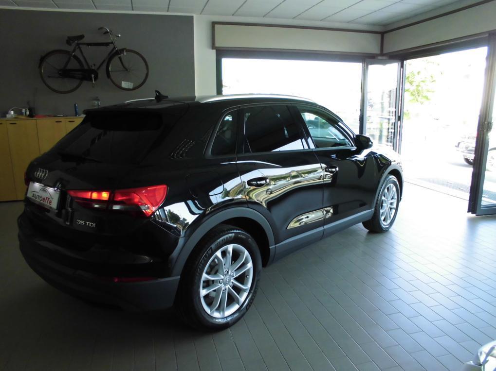 Audi Q3 2.0 TDI 150 CV S tronic Sport