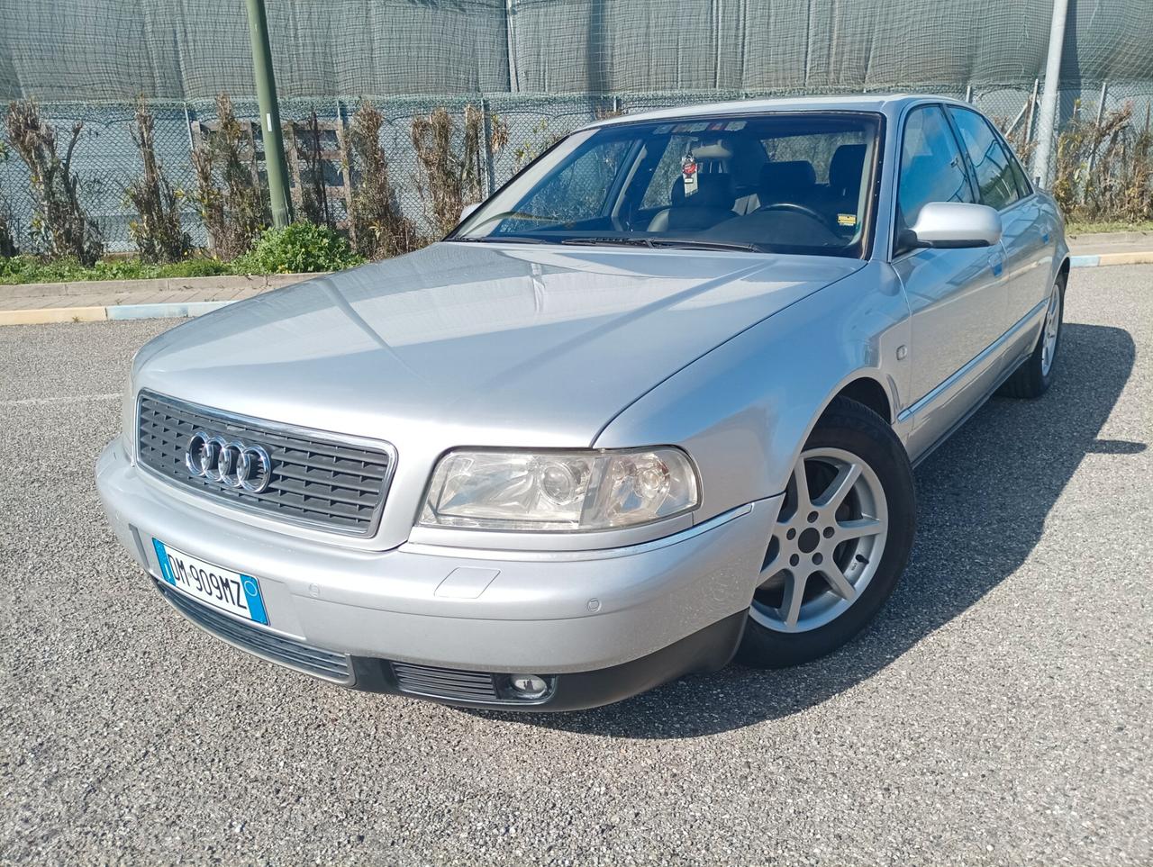Audi A8 S8 4.2 V8 40V cat quattro