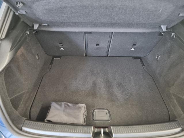 MERCEDES-BENZ A 180 d Automatic Premium