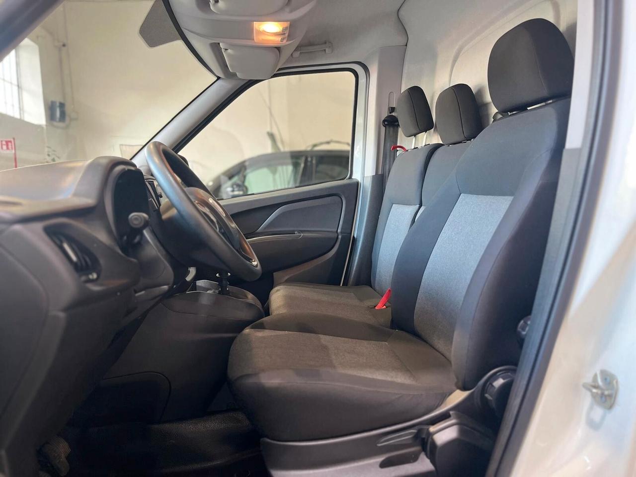 Fiat Doblo DOBLò 1.6 MJT 105 CV 3 POSTI LOUNGE 2022 *UNICOPRO* *52MILAKM*