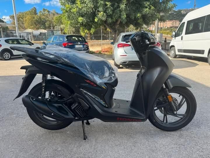Honda X-ADV 350 NUOVO PRONTA CONSEGNA